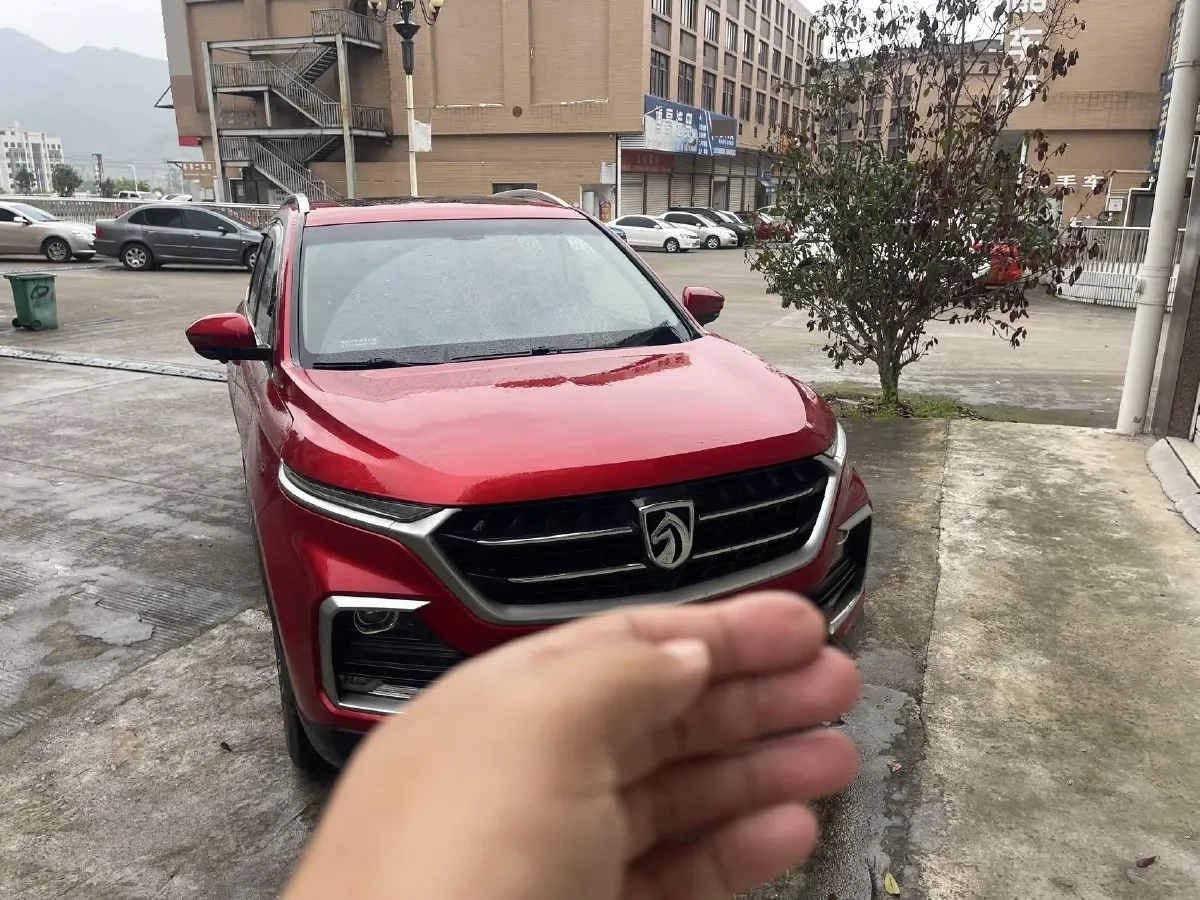 2018 BaoJun 530 1.5T 150HP L4 6DCT,autocango,china used car exporter,china ev exporter,chinese used car exporter,chinese used ev exporter