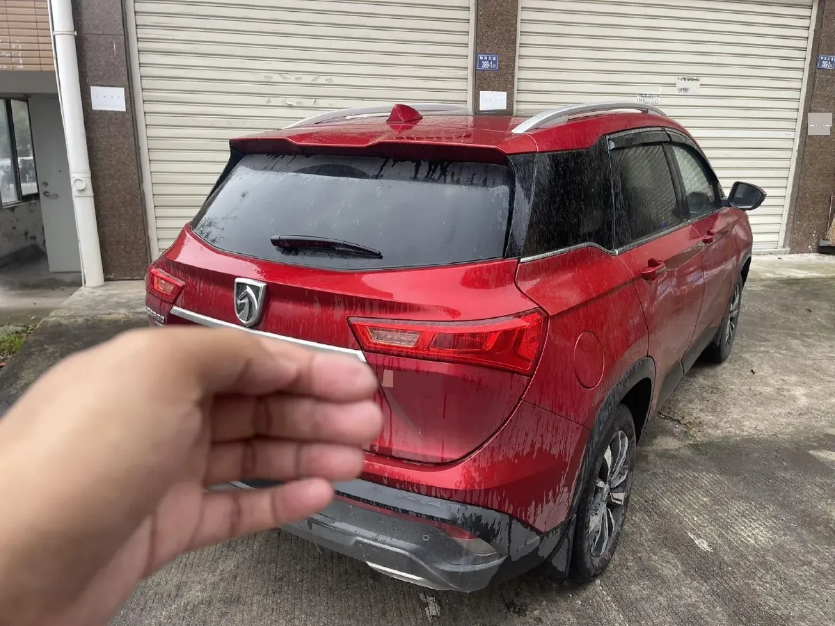 2018 BaoJun 530 1.5T 150HP L4 6DCT,autocango,china used car exporter,china ev exporter,chinese used car exporter,chinese used ev exporter