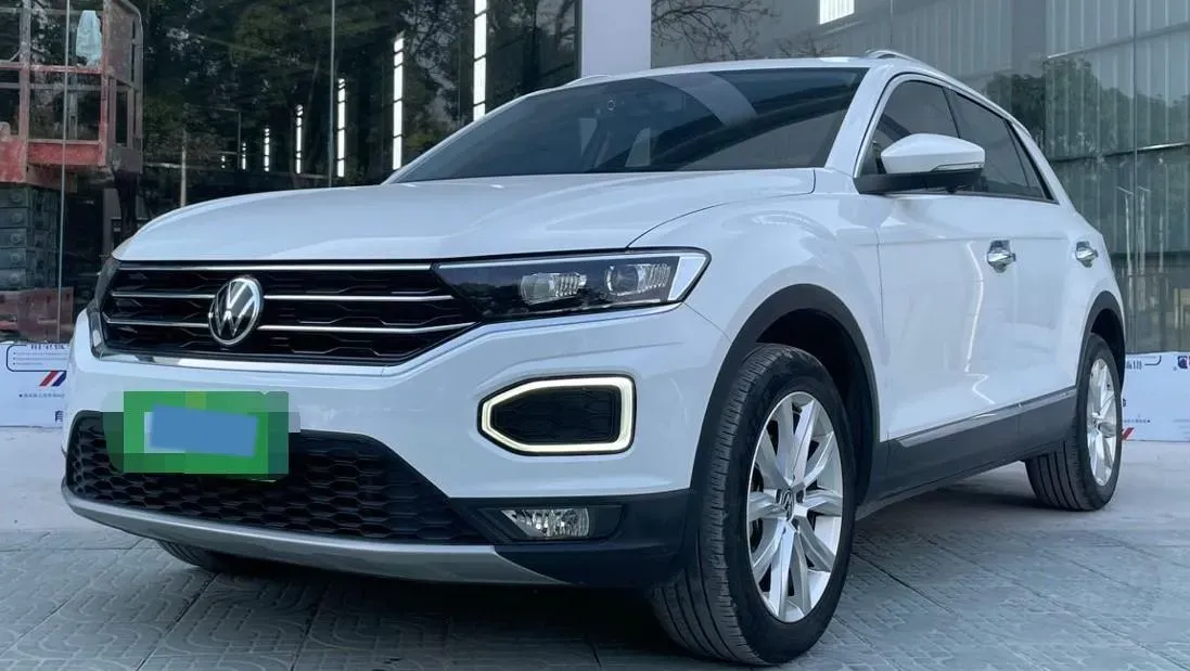2022 Volkswagen T-Roc 1.4T 150HP L4 7DCT,autocango,china used car exporter,china ev exporter,chinese used car exporter,chinese used ev exporter