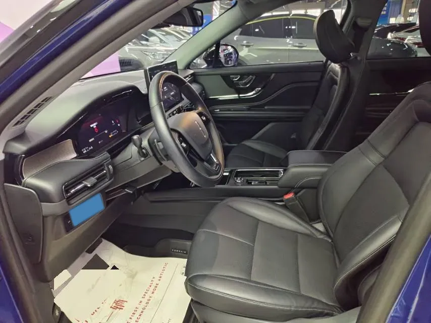 2021 Lincoln Corsair 2.0T 245HP L4 8AT,autocango,china used car exporter,china ev exporter,chinese used car exporter,chinese used ev exporter