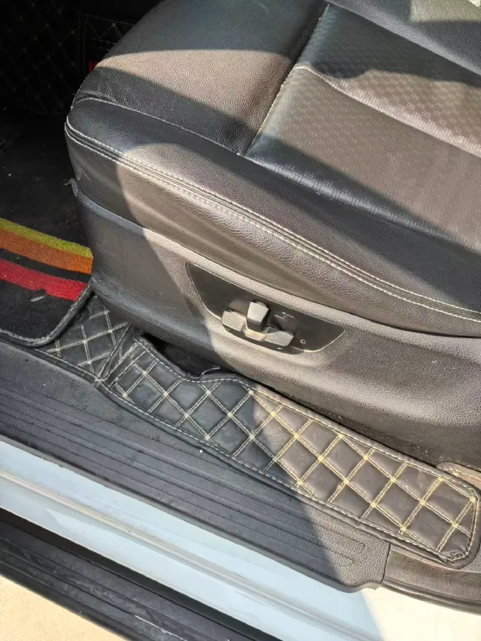 2018 Isuzu D-MAX 3.0T 177HP L4 6AT,autocango,china used car exporter,china ev exporter,chinese used car exporter,chinese used ev exporter