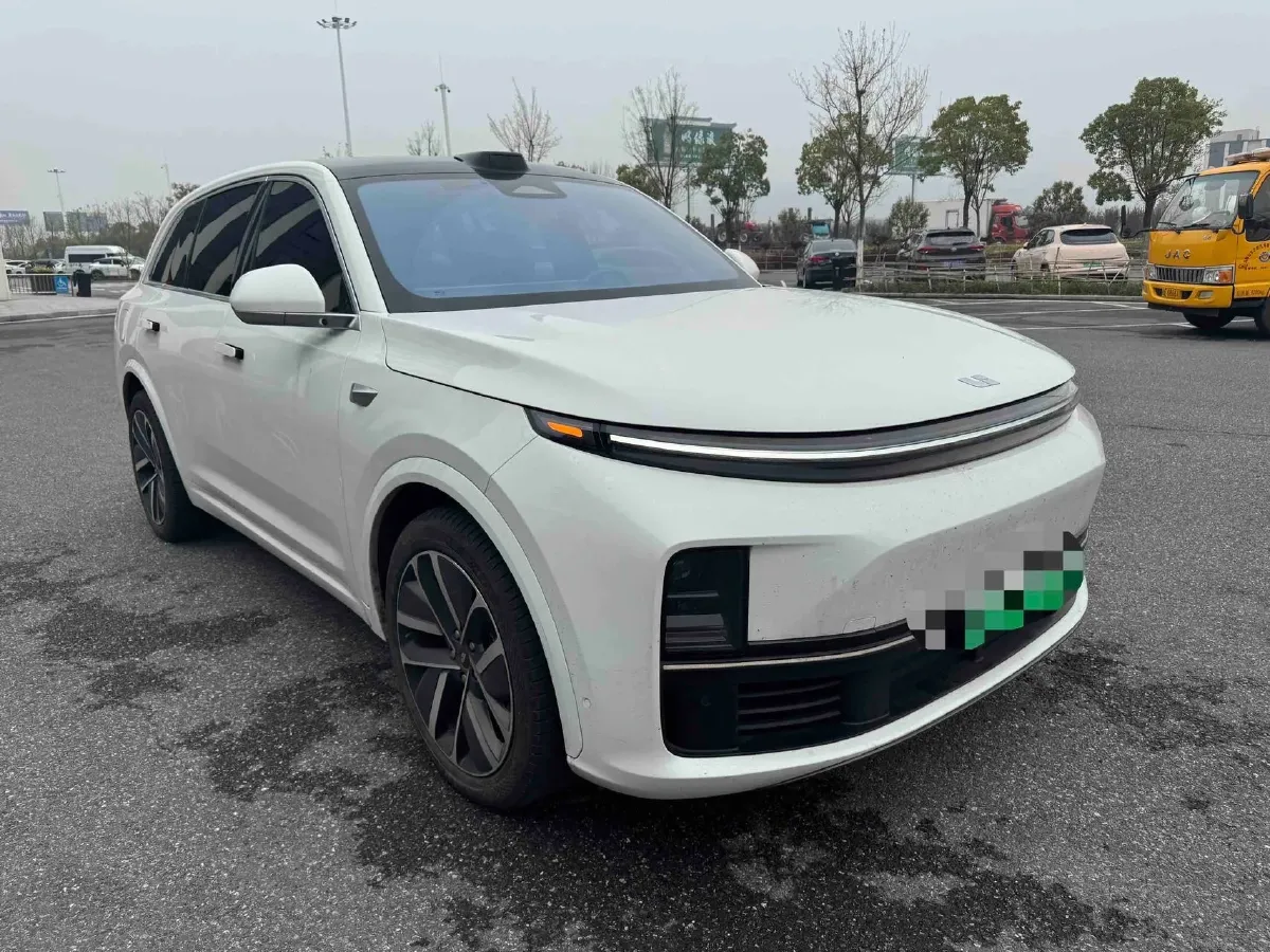 2024 Li L8 Range Extended 154HP REEV 52.3KWH,autocango,china used car exporter,china ev exporter,chinese used car exporter,chinese used ev exporter