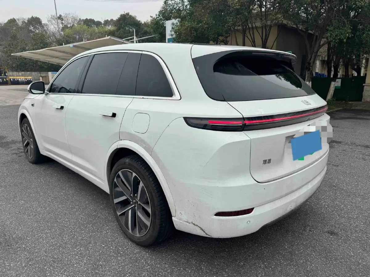2024 Li L8 Range Extended 154HP REEV 52.3KWH,autocango,china used car exporter,china ev exporter,chinese used car exporter,chinese used ev exporter
