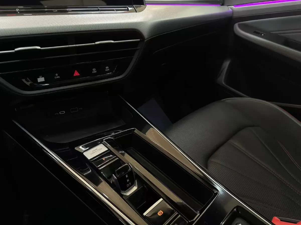 2022 Exceed TXL 2.0T 261HP L4 7DCT,autocango,china used car exporter,china ev exporter,chinese used car exporter,chinese used ev exporter