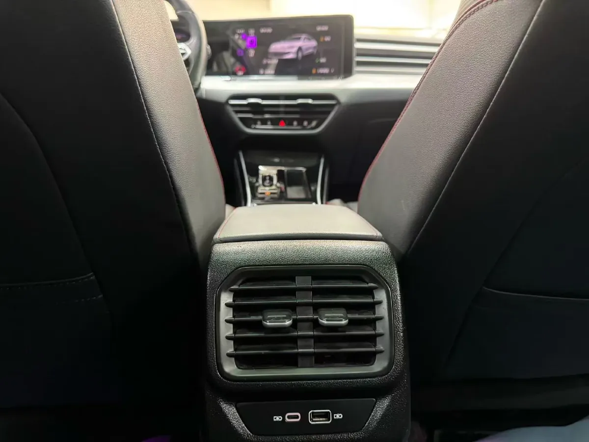 2022 Exceed TXL 2.0T 261HP L4 7DCT,autocango,china used car exporter,china ev exporter,chinese used car exporter,chinese used ev exporter