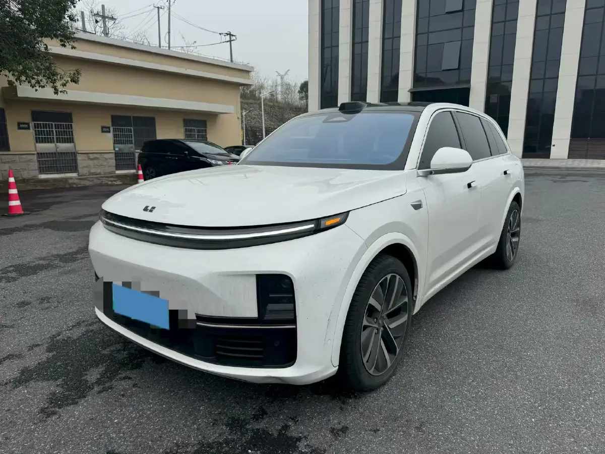 2024 Li L8 Range Extended 154HP REEV 52.3KWH,autocango,china used car exporter,china ev exporter,chinese used car exporter,chinese used ev exporter