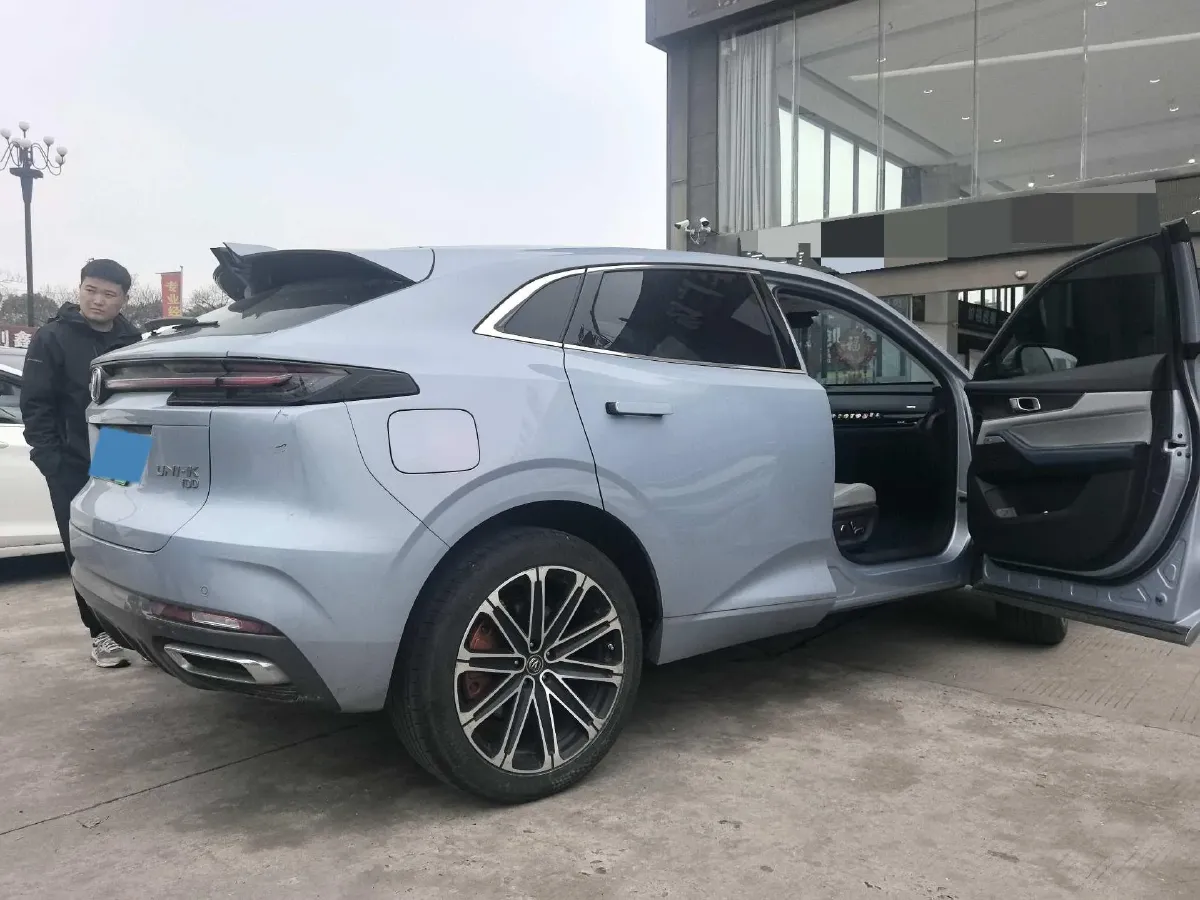 2022 Chevrolet Menlo BEV 61.1KWH,autocango,china used car exporter,china ev exporter,chinese used car exporter,chinese used ev exporter