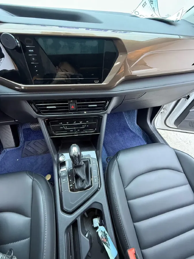 2021 Volkswagen Tharu 1.4T 150HP L4 7DCT,autocango,china used car exporter,china ev exporter,chinese used car exporter,chinese used ev exporter