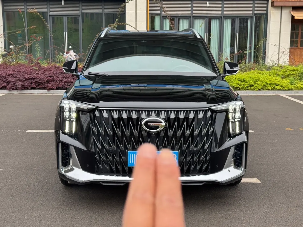 2022 GAC Trumpchi GS8 2.0T 190HP L4 E-CVT Hybrid,autocango,china used car exporter,china ev exporter,chinese used car exporter,chinese used ev exporter