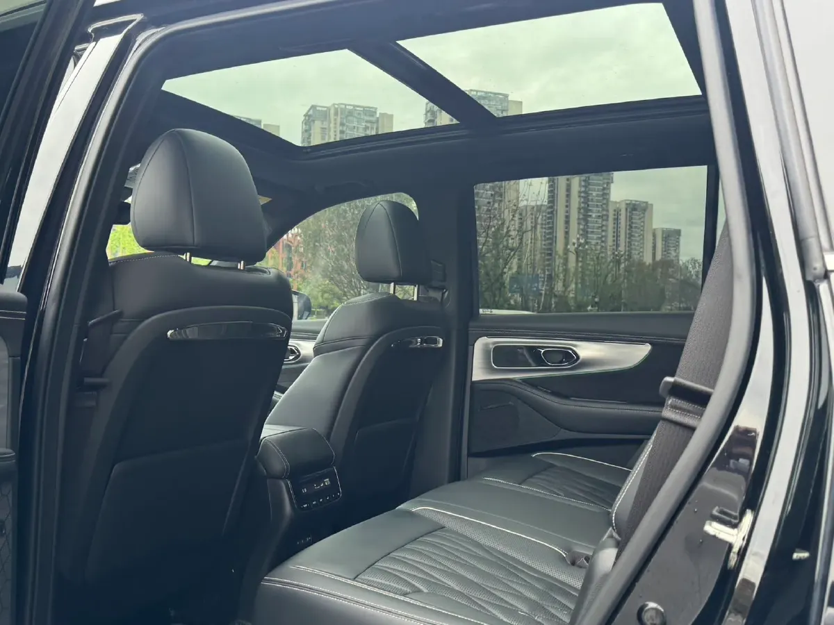 2022 GAC Trumpchi GS8 2.0T 190HP L4 E-CVT Hybrid,autocango,china used car exporter,china ev exporter,chinese used car exporter,chinese used ev exporter