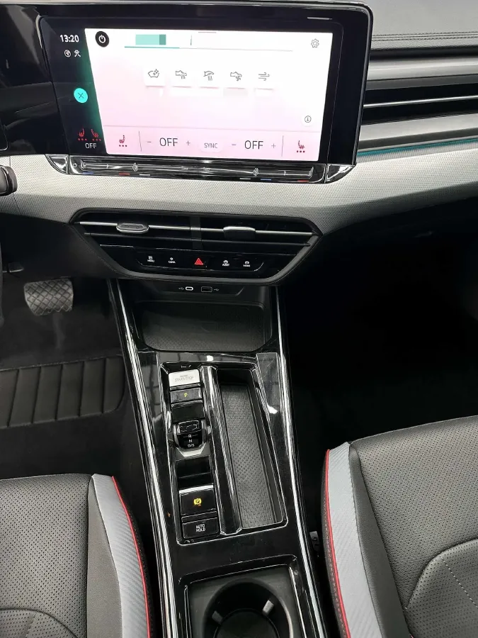 2023 Volkswagen Lamando 1.4T 150HP L4 7DCT,autocango,china used car exporter,china ev exporter,chinese used car exporter,chinese used ev exporter