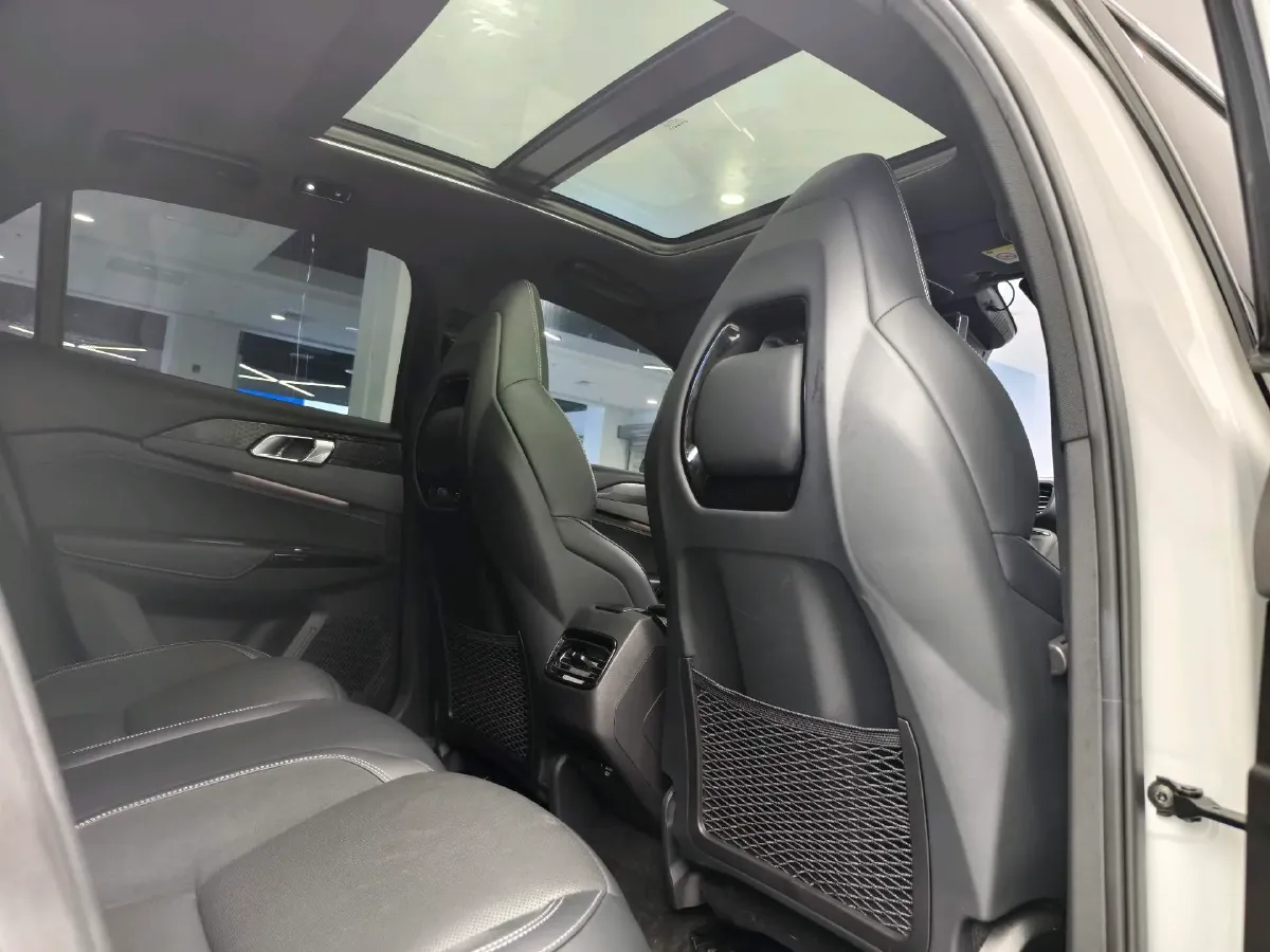 2022 LYNK&CO 03 2.0T 190HP L4 7DCT,autocango,china used car exporter,china ev exporter,chinese used car exporter,chinese used ev exporter