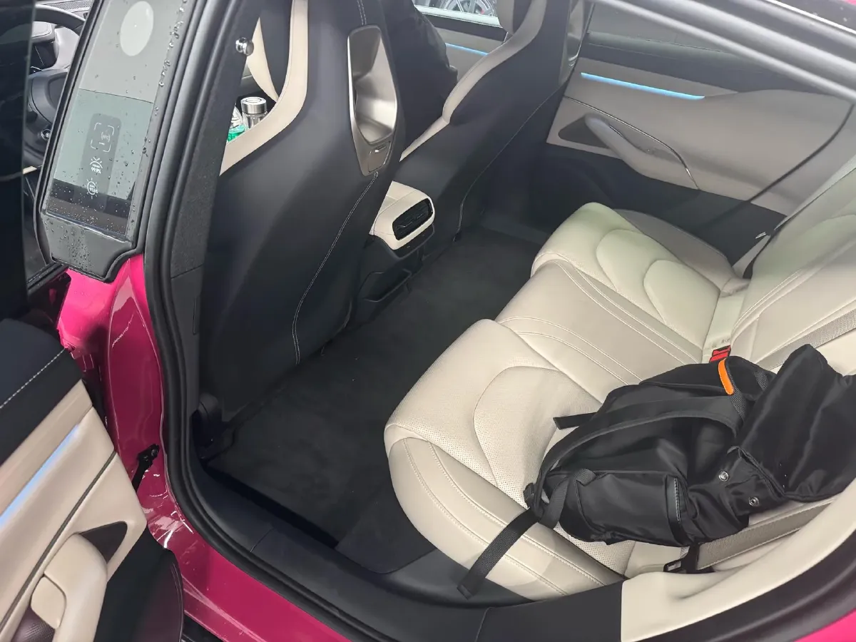 2024 MI SU7 BEV 73.6KWH,autocango,china used car exporter,china ev exporter,chinese used car exporter,chinese used ev exporter