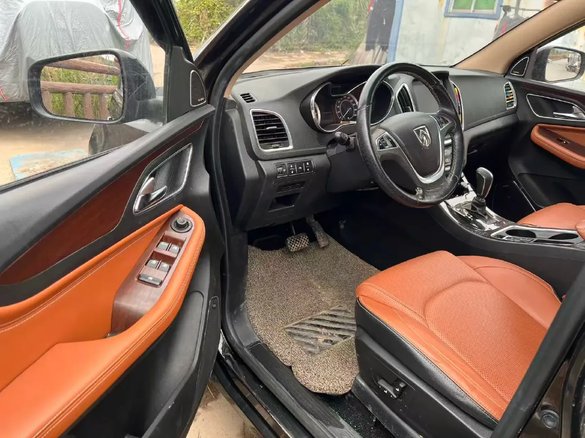 2017 BaoJun 560 1.5T 150HP L4 6MT,autocango,china used car exporter,china ev exporter,chinese used car exporter,chinese used ev exporter