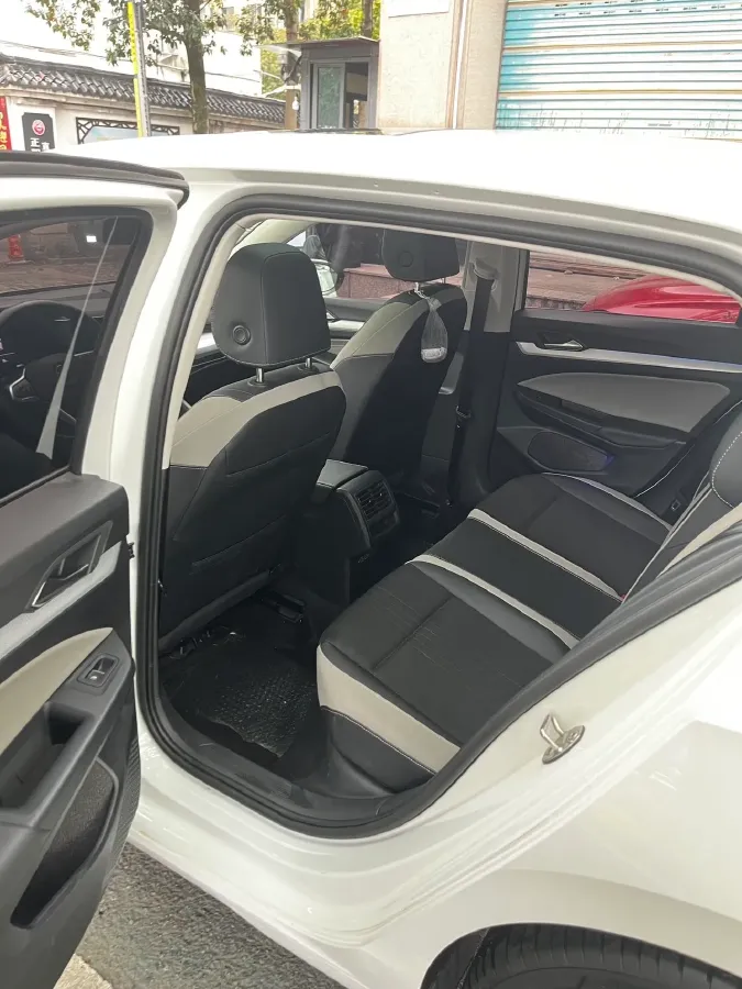 2021 Volkswagen Golf 1.4T 150HP L4 7DCT,autocango,china used car exporter,china ev exporter,chinese used car exporter,chinese used ev exporter