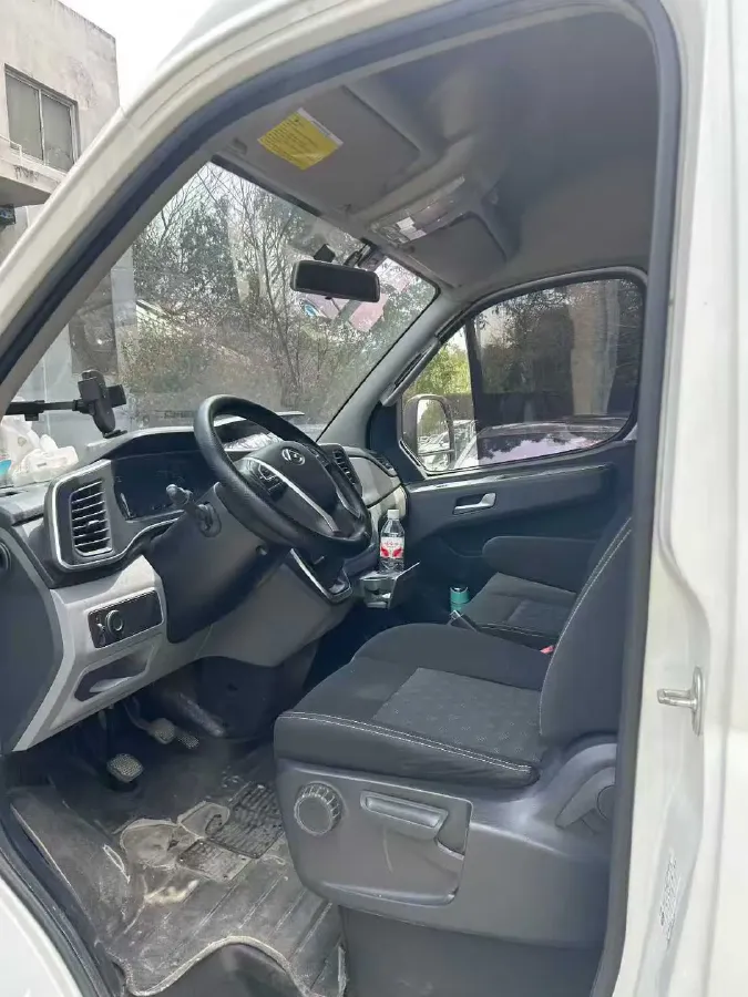 2023 MAXUS Interstellar 2.0T 163HP L4 6MT,autocango,china used car exporter,china ev exporter,chinese used car exporter,chinese used ev exporter