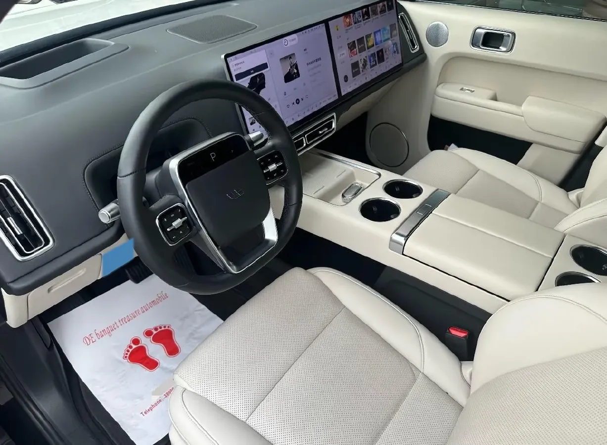 2024 Volvo S60 2.0T 197HP L4 7DCT,autocango,china used car exporter,china ev exporter,chinese used car exporter,chinese used ev exporter