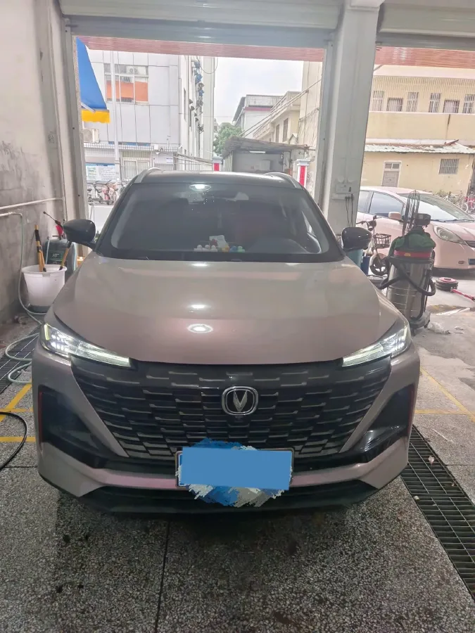 2022 ChangAn Oshan X7 Plus 1.5T 188HP L4 7DCT,autocango,china used car exporter,china ev exporter,chinese used car exporter,chinese used ev exporter