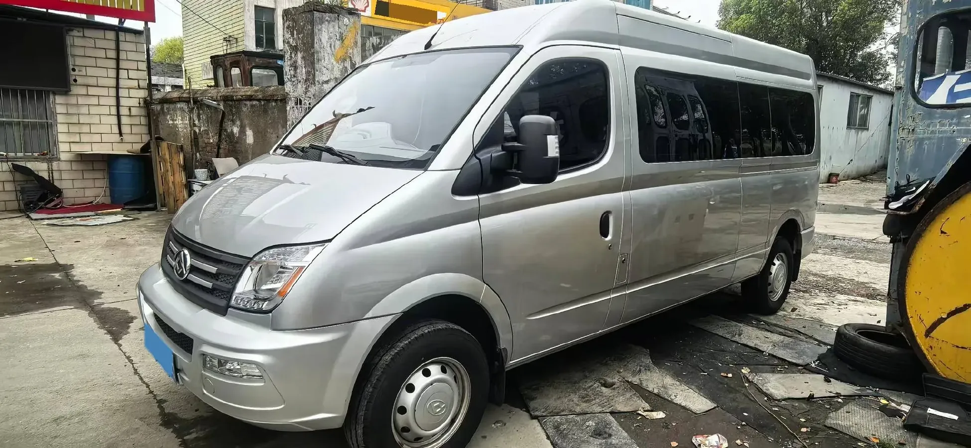 2019 MAXUS XinTu V80 2.0T 139HP L4 6MT,autocango,china used car exporter,china ev exporter,chinese used car exporter,chinese used ev exporter