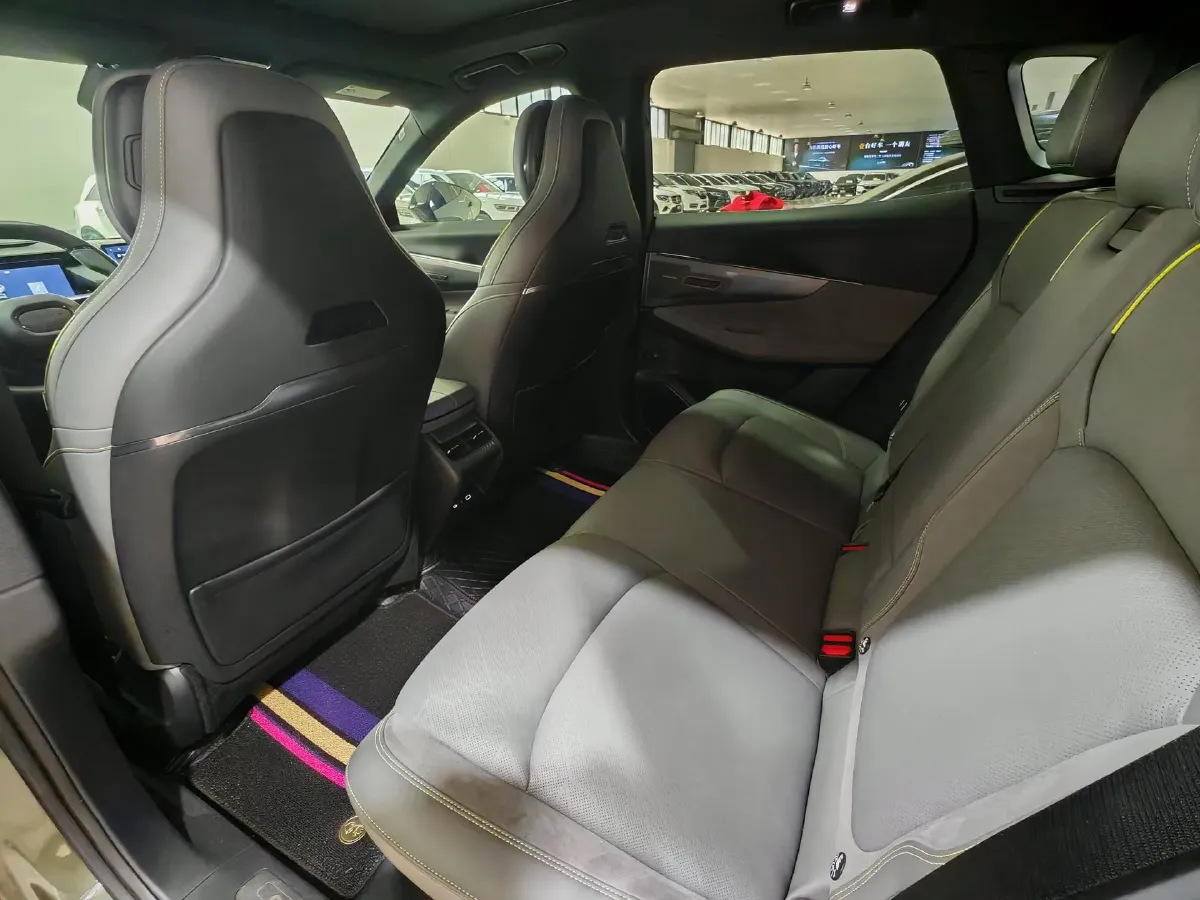 2023 LYNK&CO 08 EM-P 1.5T 163HP L4 3DHT PHEV 39.6KWH,autocango,china used car exporter,china ev exporter,chinese used car exporter,chinese used ev exporter