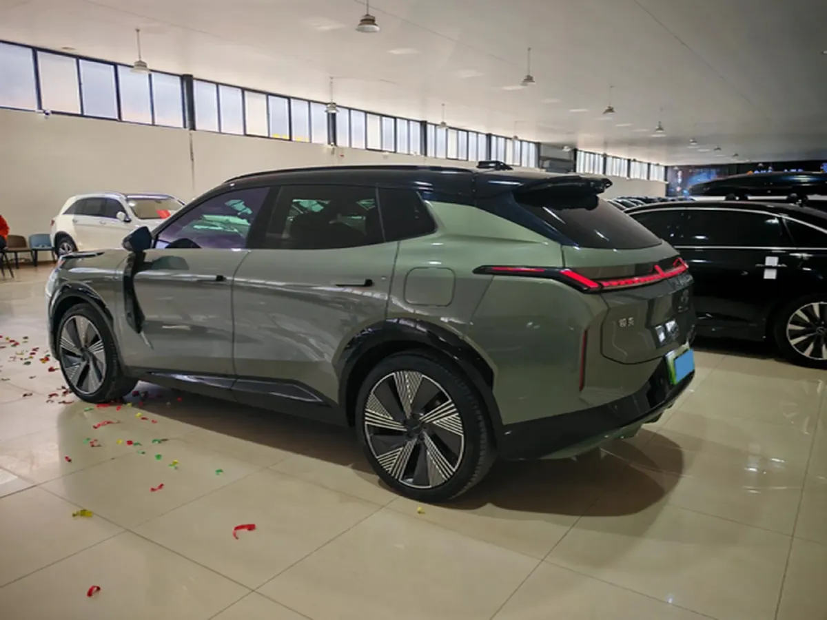 2023 LYNK&CO 08 EM-P 1.5T 163HP L4 3DHT PHEV 39.6KWH,autocango,china used car exporter,china ev exporter,chinese used car exporter,chinese used ev exporter