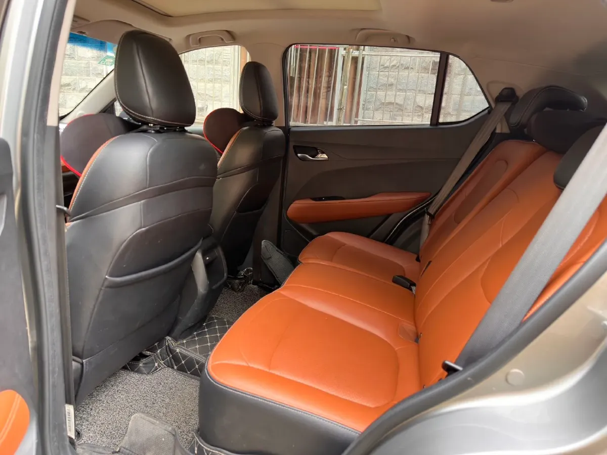 2017 HaiMa S5 Young Edition 1.6L 122HP L4 5MT,autocango,china used car exporter,china ev exporter,chinese used car exporter,chinese used ev exporter