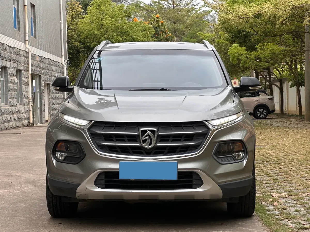 2017 HaiMa S5 Young Edition 1.6L 122HP L4 5MT,autocango,china used car exporter,china ev exporter,chinese used car exporter,chinese used ev exporter