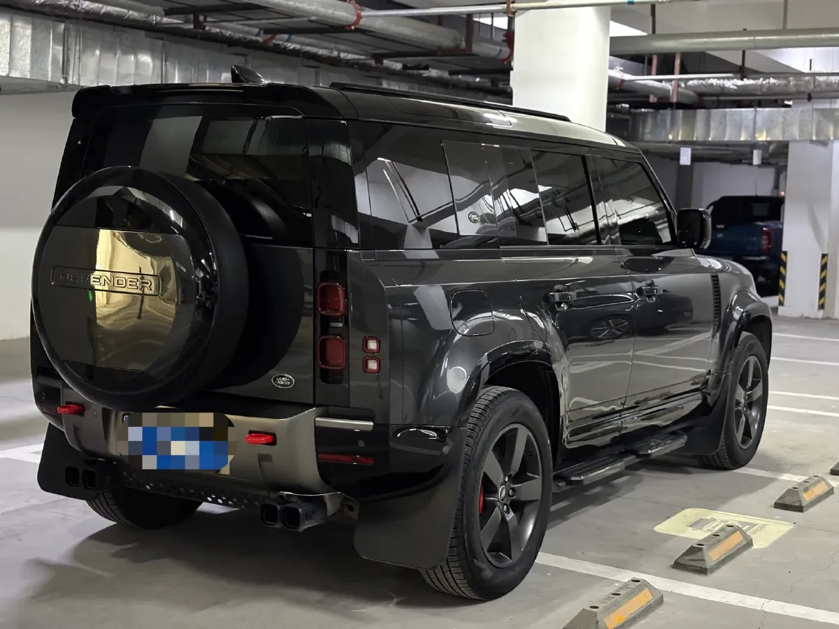 2024 Land Rover Defender 3.0T 400HP L6 8AT,autocango,china used car exporter,china ev exporter,chinese used car exporter,chinese used ev exporter