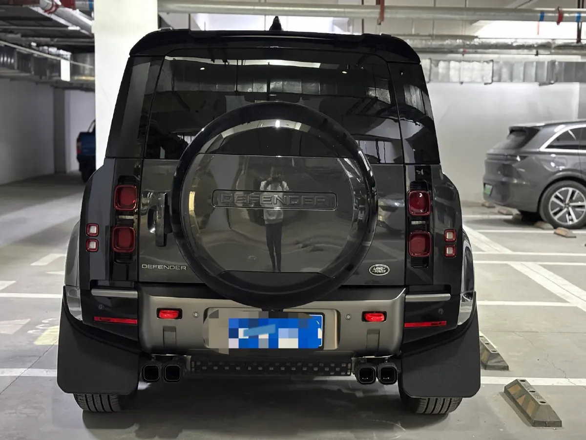 2024 Land Rover Defender 3.0T 400HP L6 8AT,autocango,china used car exporter,china ev exporter,chinese used car exporter,chinese used ev exporter