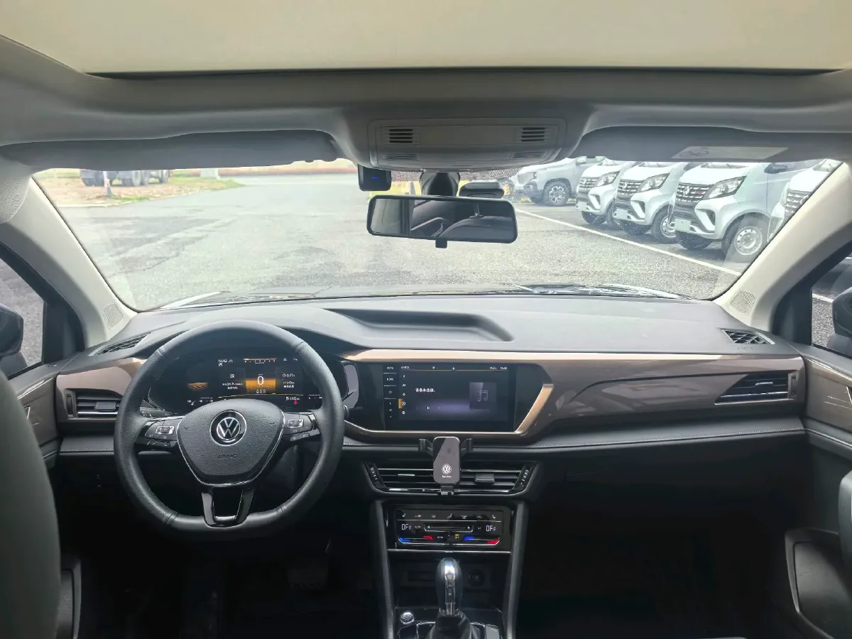 2021 Volkswagen Tharu 1.4T 150HP L4 7DCT,autocango,china used car exporter,china ev exporter,chinese used car exporter,chinese used ev exporter