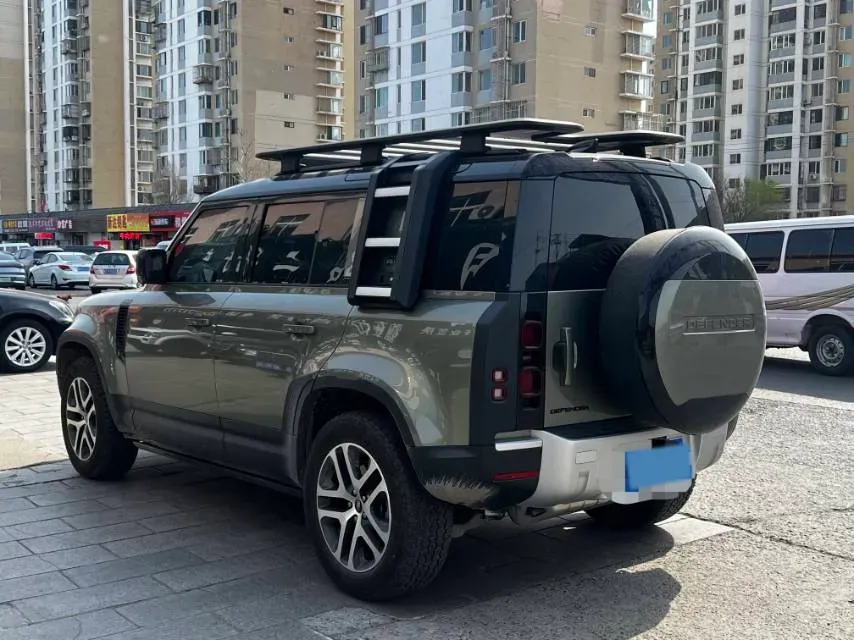 2025 Land Rover Defender 3.0T 400HP L6 8AT,autocango,china used car exporter,china ev exporter,chinese used car exporter,chinese used ev exporter