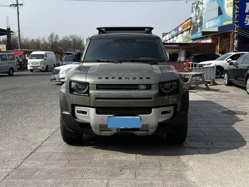 2025 Land Rover Defender 3.0T 400HP L6 8AT,autocango,china used car exporter,china ev exporter,chinese used car exporter,chinese used ev exporter
