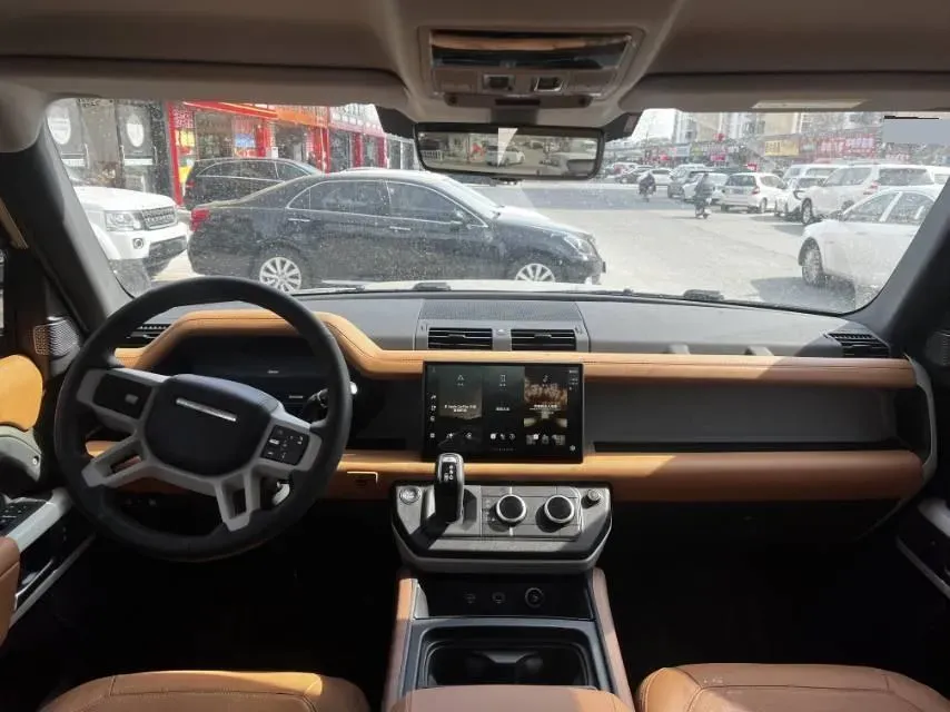 2025 Land Rover Defender 3.0T 400HP L6 8AT,autocango,china used car exporter,china ev exporter,chinese used car exporter,chinese used ev exporter