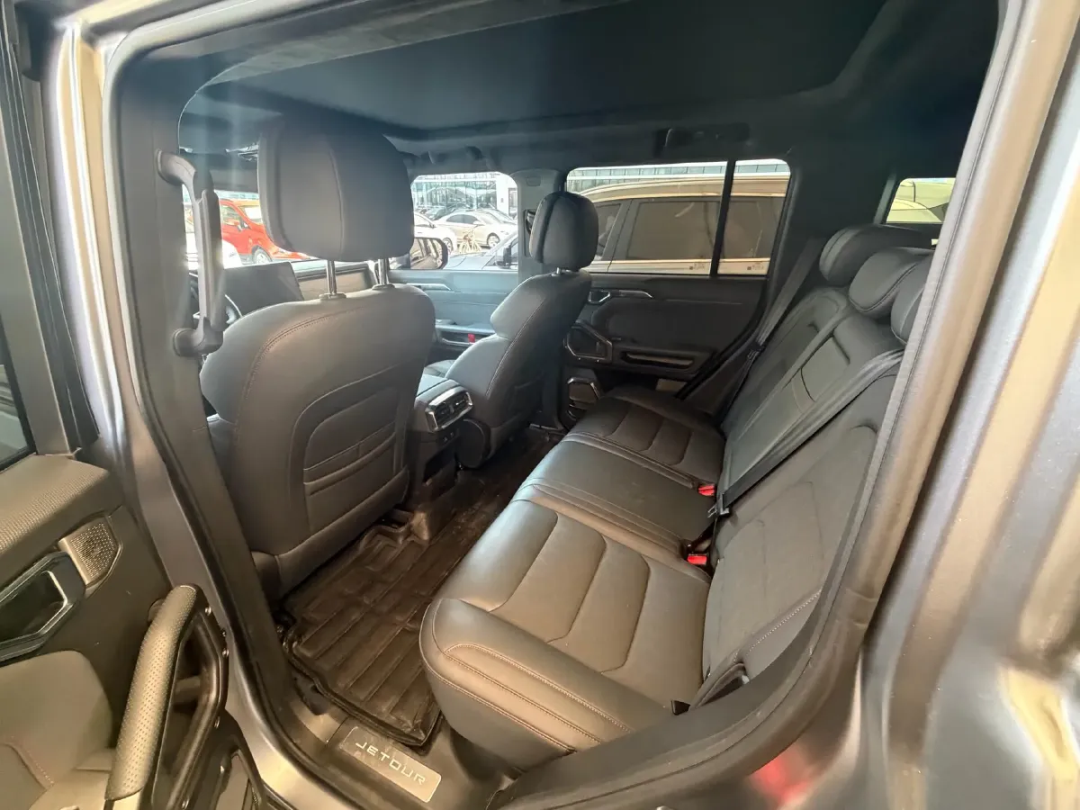 2023 Jetour Traveller 2.0T 254HP L4 7DCT,autocango,china used car exporter,china ev exporter,chinese used car exporter,chinese used ev exporter