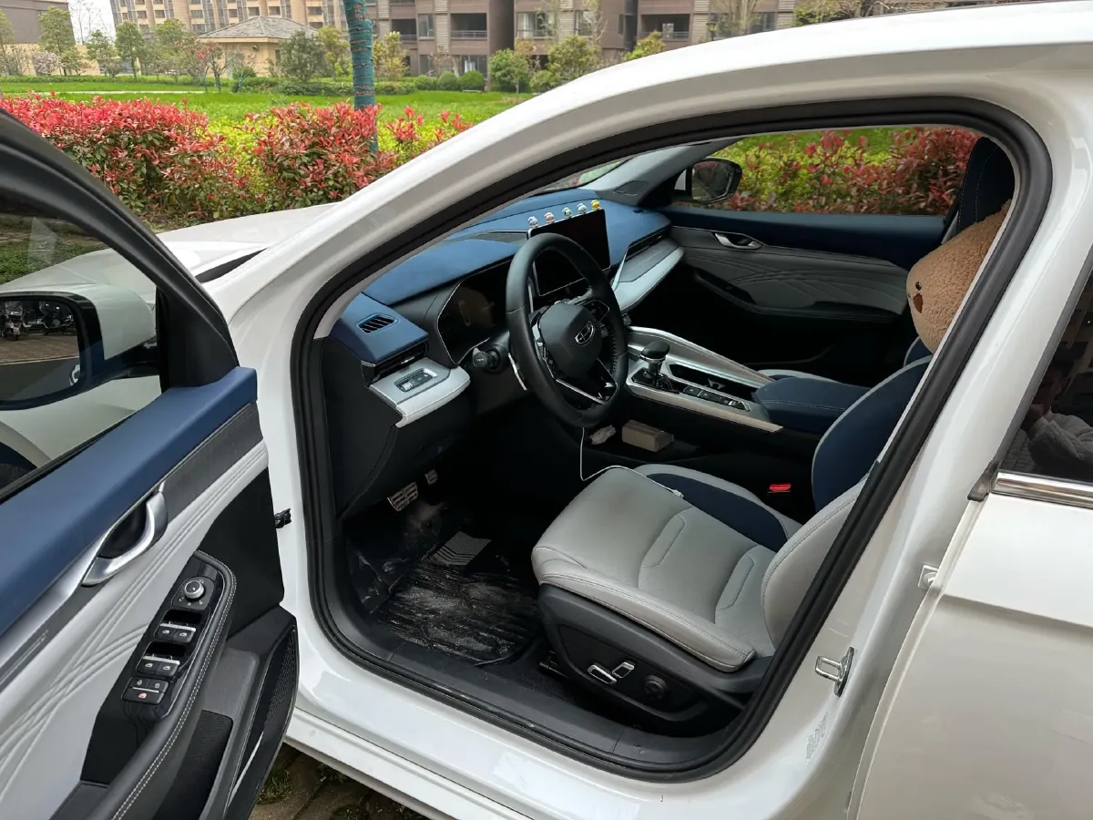 2023 Geely Preface 2.0T 190HP L4 7DCT,autocango,china used car exporter,china ev exporter,chinese used car exporter,chinese used ev exporter