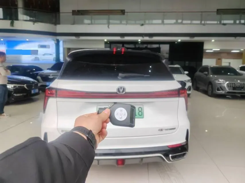 2023 ChangAn CS75 Plus iDD 1.5T 170HP L4 6TCT PHEV 28.39KWH,autocango,china used car exporter,china ev exporter,chinese used car exporter,chinese used ev exporter