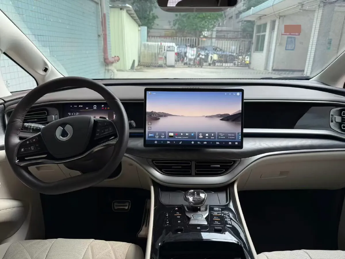 2025 Denza D9 1.5T 156HP L4 E-CVT PHEV 40KWH,autocango,china used car exporter,china ev exporter,chinese used car exporter,chinese used ev exporter