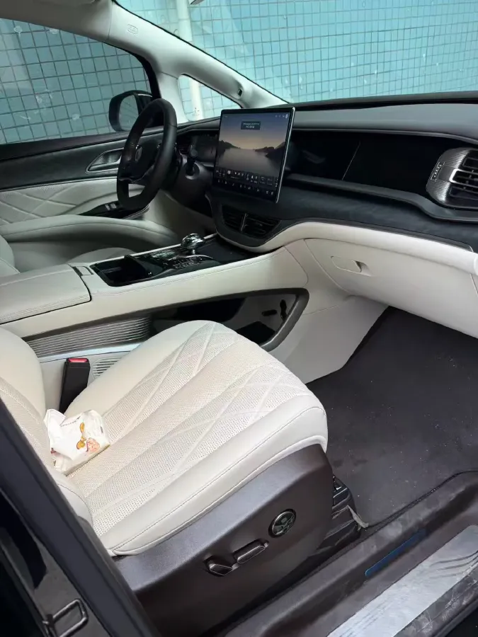 2025 Denza D9 1.5T 156HP L4 E-CVT PHEV 40KWH,autocango,china used car exporter,china ev exporter,chinese used car exporter,chinese used ev exporter