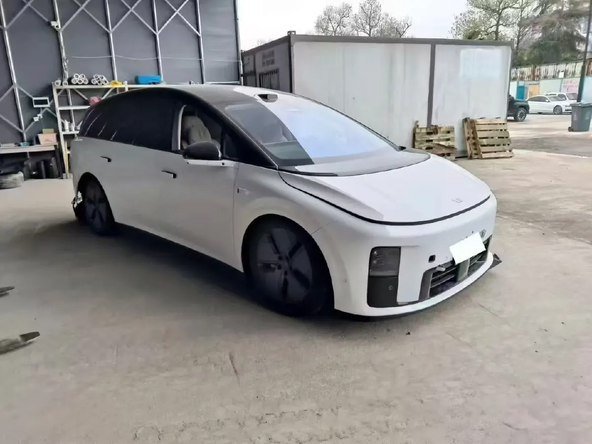 2025 Li i8 BEV,autocango,china used car exporter,china ev exporter,chinese used car exporter,chinese used ev exporter