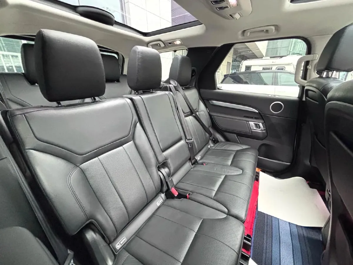 2020 Land Rover Discovery 3.0T 340HP V6 8AT,autocango,china used car exporter,china ev exporter,chinese used car exporter,chinese used ev exporter