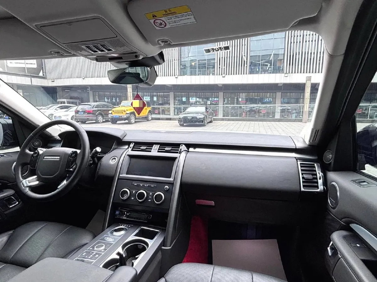 2020 Land Rover Discovery 3.0T 340HP V6 8AT,autocango,china used car exporter,china ev exporter,chinese used car exporter,chinese used ev exporter