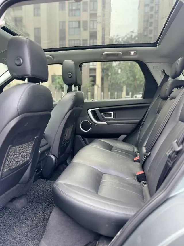 2018 Land Rover Discovery Sport 2.0T 241HP L4 9AT,autocango,china used car exporter,china ev exporter,chinese used car exporter,chinese used ev exporter