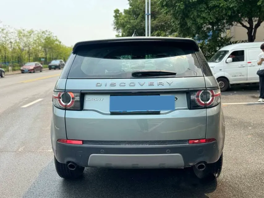 2018 Land Rover Discovery Sport 2.0T 241HP L4 9AT,autocango,china used car exporter,china ev exporter,chinese used car exporter,chinese used ev exporter