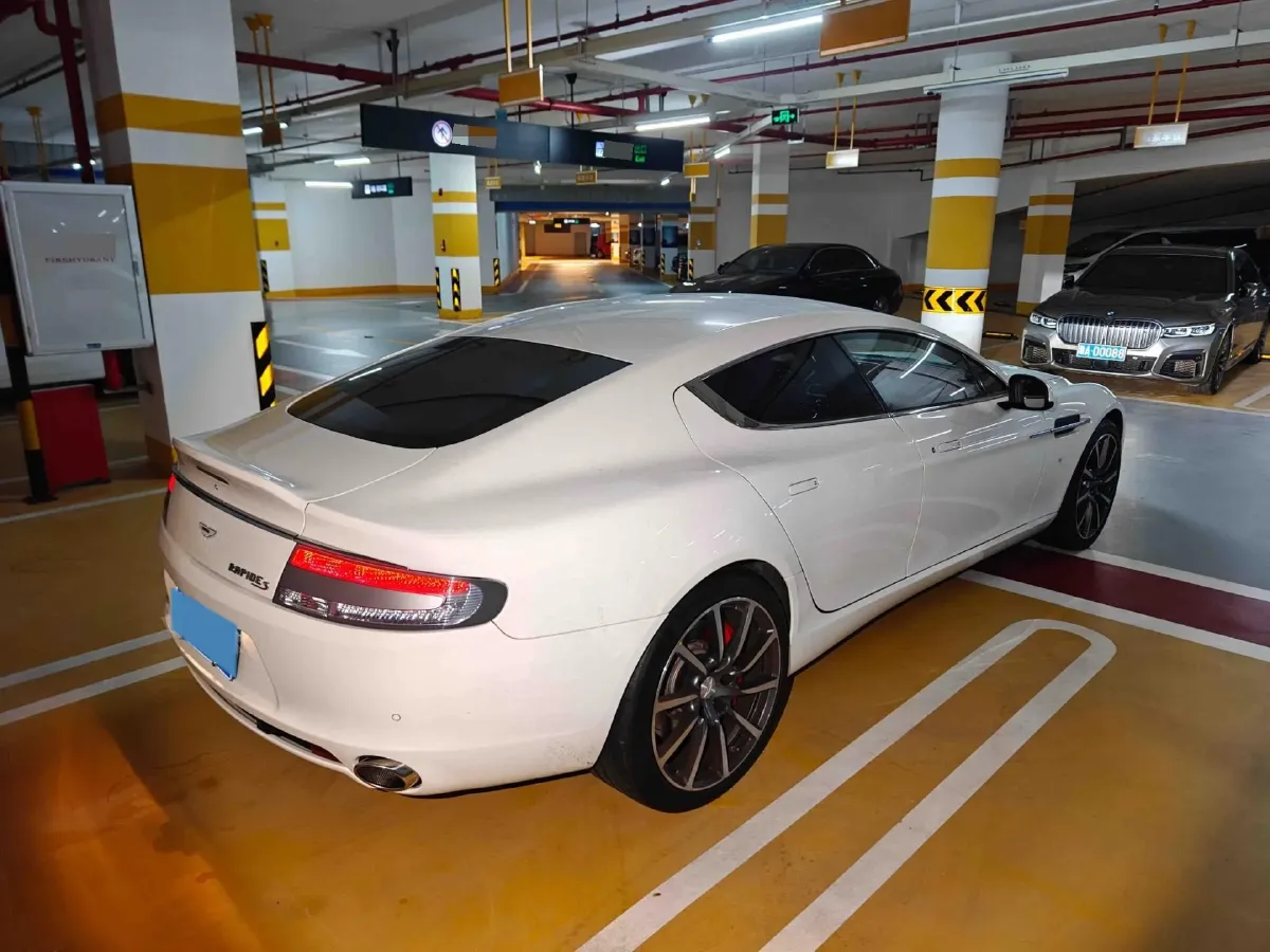 2017 Aston Martin Rapide 6.0L 560HP V12 8AT,autocango,china used car exporter,china ev exporter,chinese used car exporter,chinese used ev exporter
