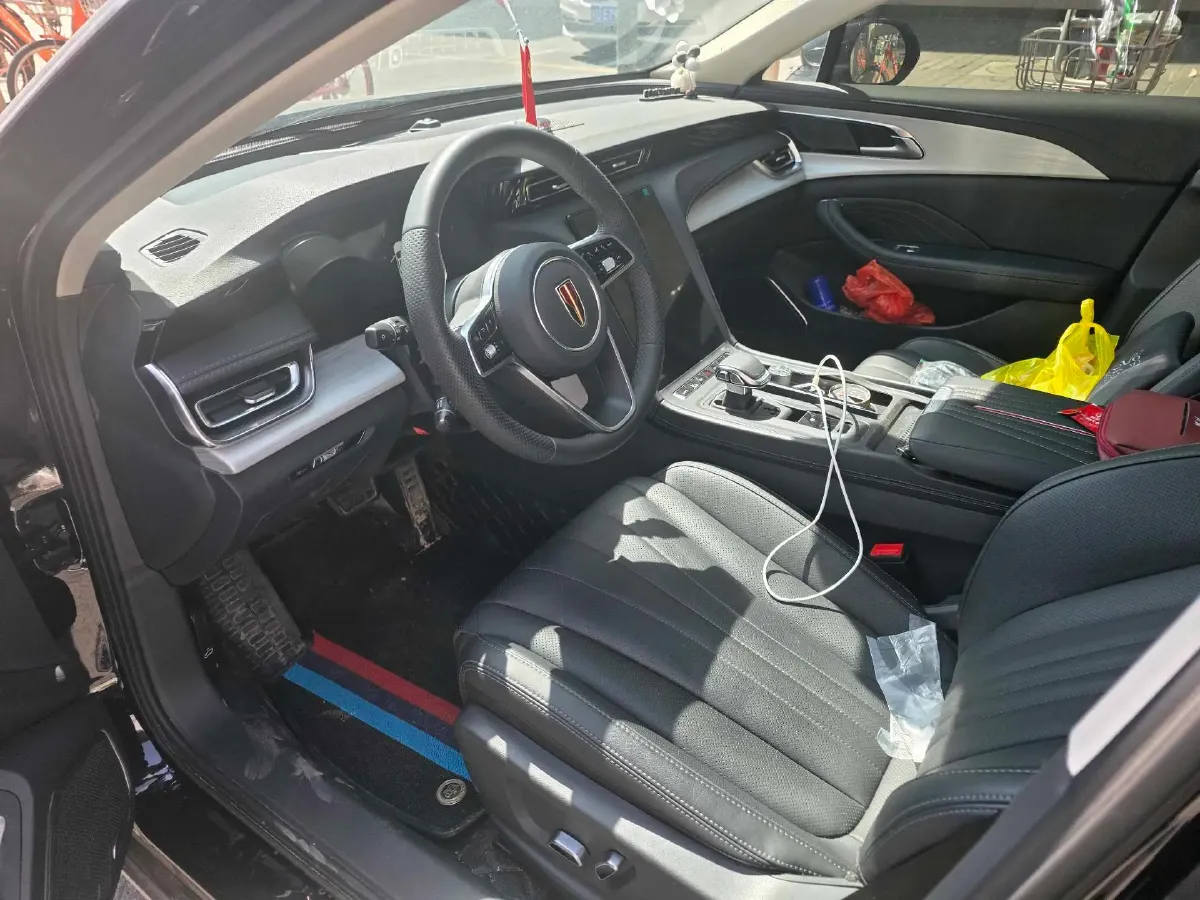 2025 HongQi H5 1.5T 169HP L4 7DCT,autocango,china used car exporter,china ev exporter,chinese used car exporter,chinese used ev exporter