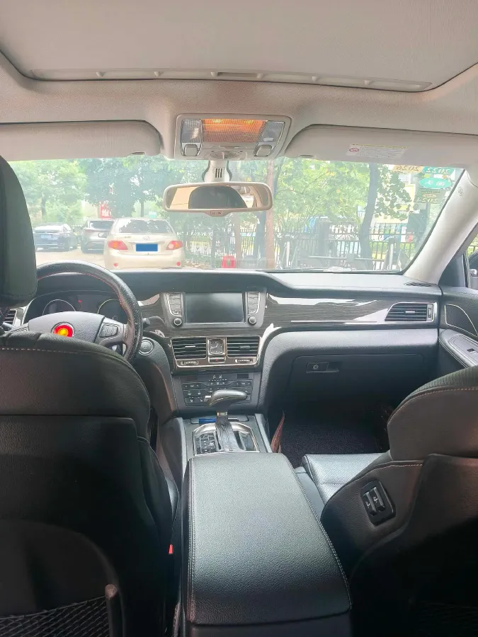 2017 HongQi H7 2.0T 204HP L4 6AT,autocango,china used car exporter,china ev exporter,chinese used car exporter,chinese used ev exporter