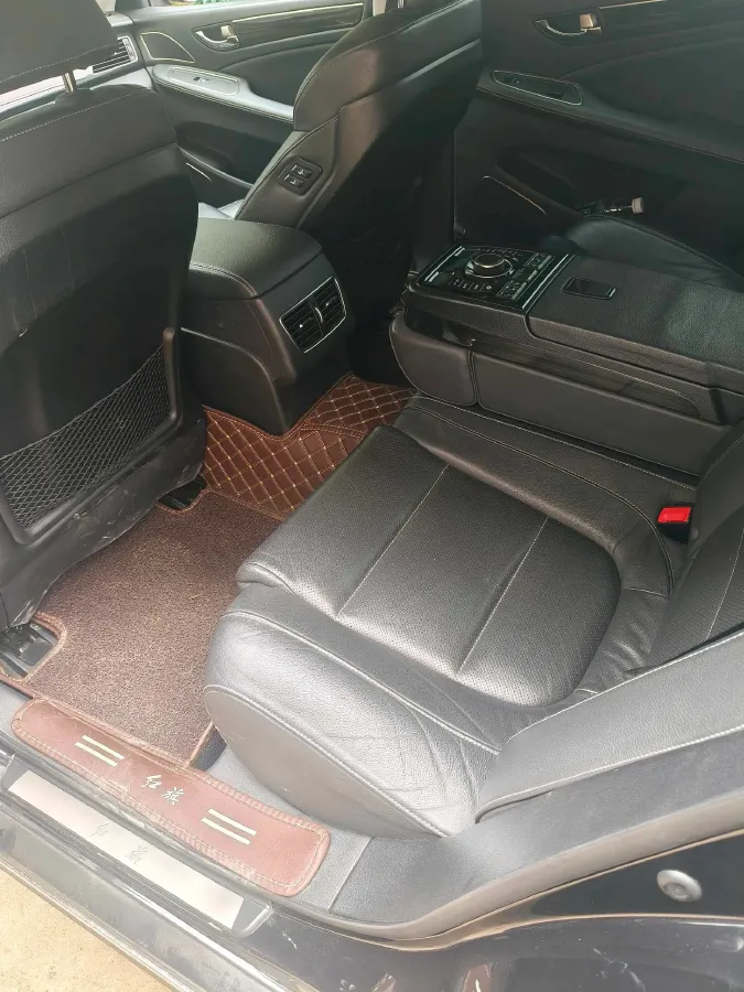 2017 HongQi H7 2.0T 204HP L4 6AT,autocango,china used car exporter,china ev exporter,chinese used car exporter,chinese used ev exporter