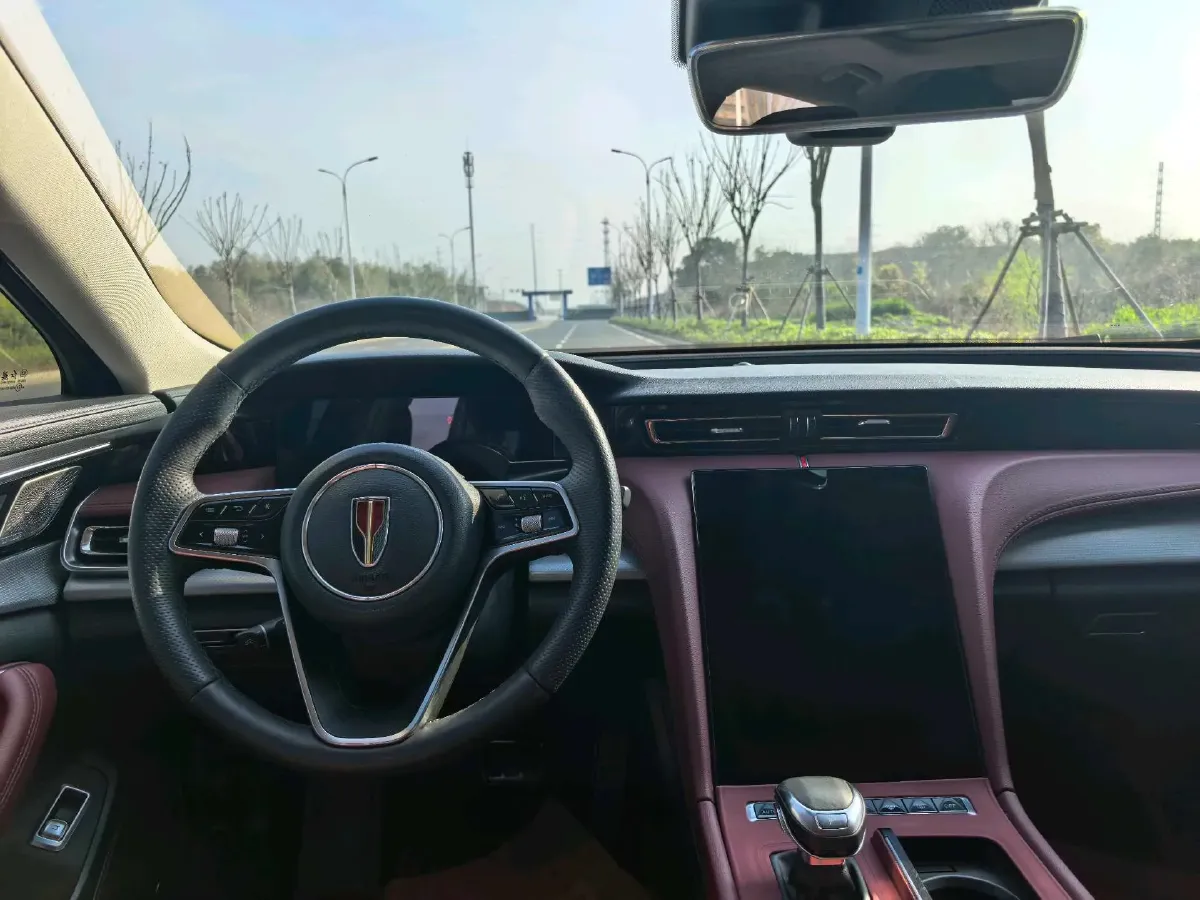 2023 HongQi H5 2.0T 224HP L4 8AT,autocango,china used car exporter,china ev exporter,chinese used car exporter,chinese used ev exporter