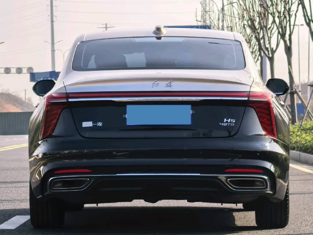 2023 HongQi H5 2.0T 224HP L4 8AT,autocango,china used car exporter,china ev exporter,chinese used car exporter,chinese used ev exporter