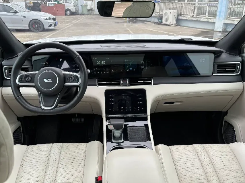 2020 Li ONE Range Extended 131HP REEV 40.5KWH,autocango,china used car exporter,china ev exporter,chinese used car exporter,chinese used ev exporter